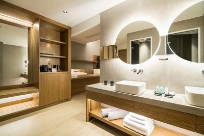 Akasha Beach Hotel & Spa - Azure Junior Suite Outdoor Hot Tub