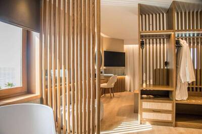 Akasha Beach Hotel & Spa - Dazzling Suite Outdoor Hot Tub