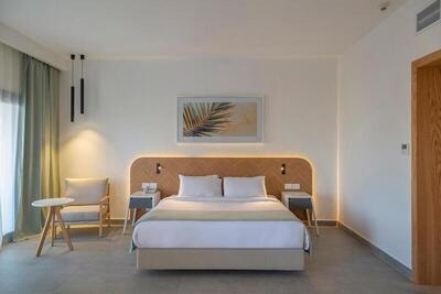Amphoras Beach - Superior Pool View Room