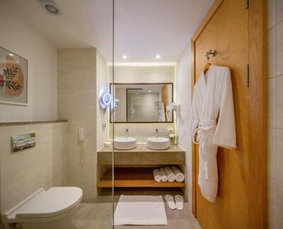 Amphoras Beach - Superior Pool View Room