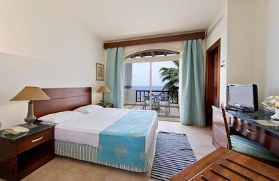 Amphoras Blu - Standard Front Sea View 