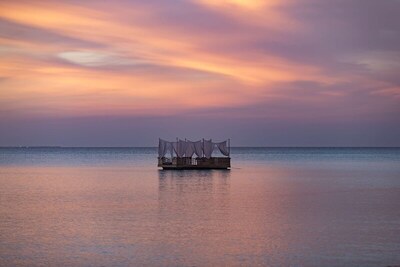 Anantara Dhigu Maldives Resort, , Малдиви