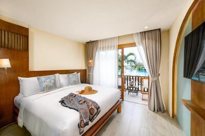 Arinara Beach Resort Phuket - SHA Extra Plus - Premium Pool Access Pool View