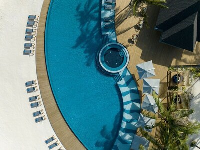 Avani+ Fares Maldives Resort, , Малдиви