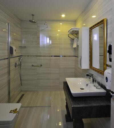 Azura Deluxe Resort & Spa - Family Room With Land View (3 Adults + 2 Children) - With View
