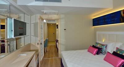 Azura Deluxe Resort & Spa - Family Room With Land View (3 Adults + 2 Children) - With View