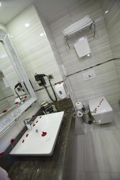 Azura Deluxe Resort & Spa - Fantasy Room - Terrace With Jacuzzi , Sea View, Ultra All Inclusive 