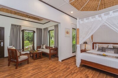 Bandos Maldives - Deluxe Beachfront Room