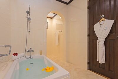 Bandos Maldives - Deluxe Beachfront Room