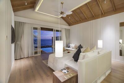 Bandos Maldives - Sunset Water Villa