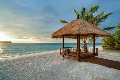 Banyan Tree Vabbinfaru - Grand Beachfront Pool Villa - Free transfer