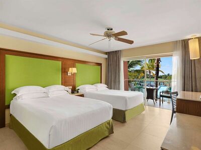 Barceló Bávaro Palace - Family Room