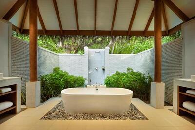 Baros Maldives - Deluxe Villa