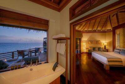 Baros Maldives - Water Villa