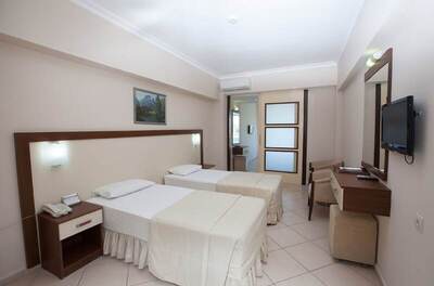 Batihan Beach Resort & Spa - Standard Family Room Side Sea View - Partial Sea View