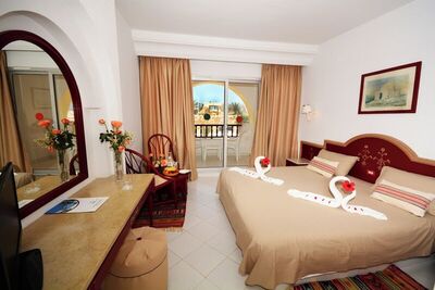 Baya Beach Aqua Park - Family Only - Family Room Sea View 2+2