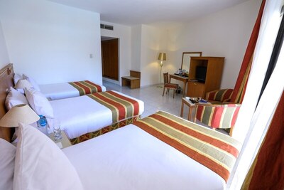 Blend Club Aqua Resort - Classic Triple Room - Pool View