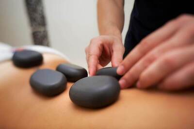 Blue Dolphin Hotel, Метаморфози, Гърция