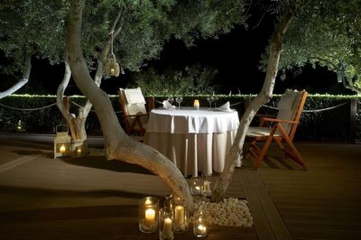 Blue Dolphin Hotel, Метаморфози, Гърция