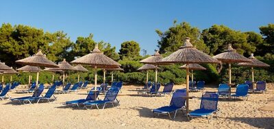 Blue Dolphin Hotel, Метаморфози, Гърция