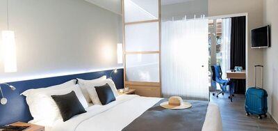 Blue Dolphin Hotel - Family Room (Deluxe)