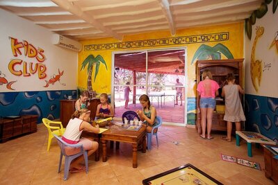 Bluebay Beach Resort And Spa, Занзибар, Танзания