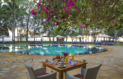 Bluebay Beach Resort And Spa, Занзибар, Танзания