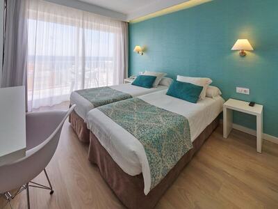 BQ Apolo Hotel - Double Room, Balcony (2 adults + 1 child)