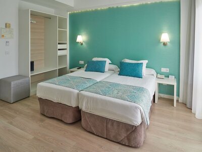 BQ Apolo Hotel - Double Room, Balcony (2 adults + 1 child)