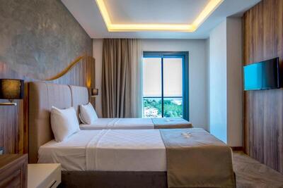 CİTY POİNT BEACH&SPA HOTEL - Family Room with Sea View