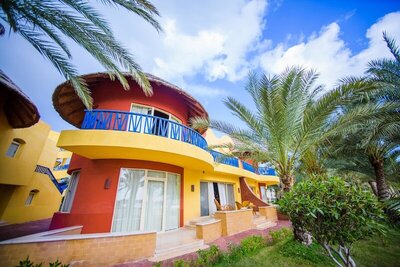 Carols Beau Rivage Hotel - Executive Suite, 2 Bedrooms - Beach View