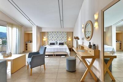 Castello Boutique Resort & Spa - Adults Only - Penthouse Suite with Open-Air Jacuzzi