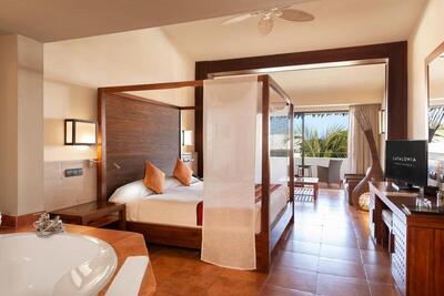 Catalonia Royal Bavaro - Adults Only - Privileged Deluxe Junior Suite