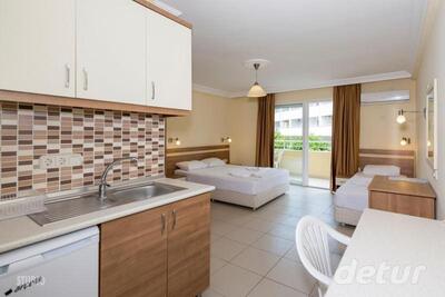 Catty Cats Garden Hotel - Studio