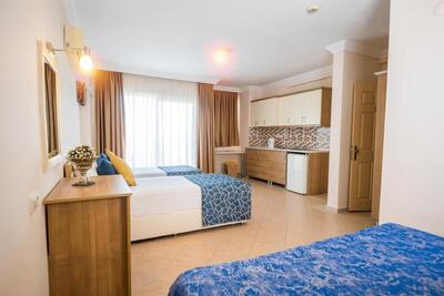 Catty Cats Garden Hotel - One-Bedroom Apartment