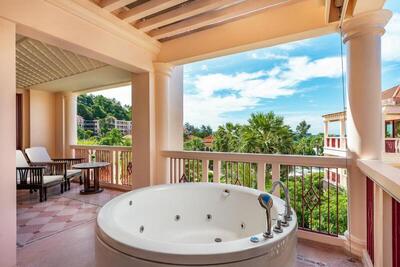 Centara Grand Beach Resort Phuket - SHA Plus - Premier Spa King