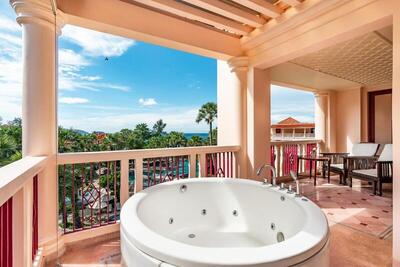 Centara Grand Beach Resort Phuket - SHA Plus - Premier Spa King
