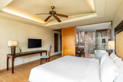 Centara Grand Beach Resort Phuket - SHA Plus - Deluxe King