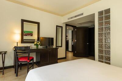 Centara Kata Resort Phuket - ONE BEDROOM FAMILY SUITE - KING