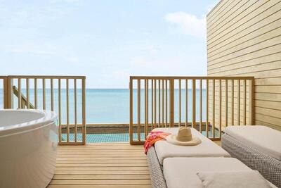 Centara Mirage Lagoon Maldives - Mirage Overwater Sunset Villa With Jacuzzi King - Sunset View