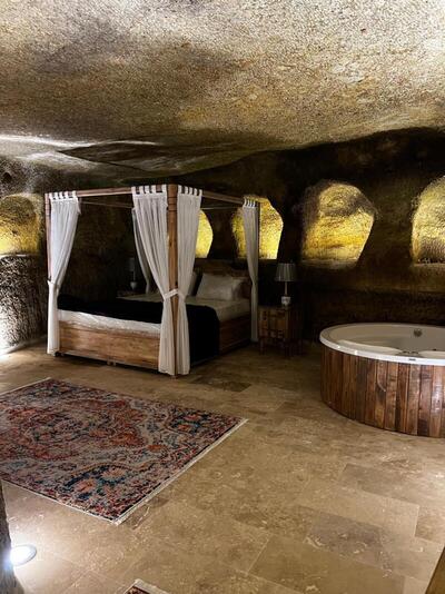 Chakra Special Caves - King Suite