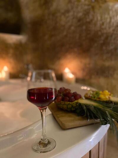 Chakra Special Caves - King Suite