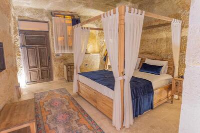 Chakra Special Caves - Suite With Spa Bath