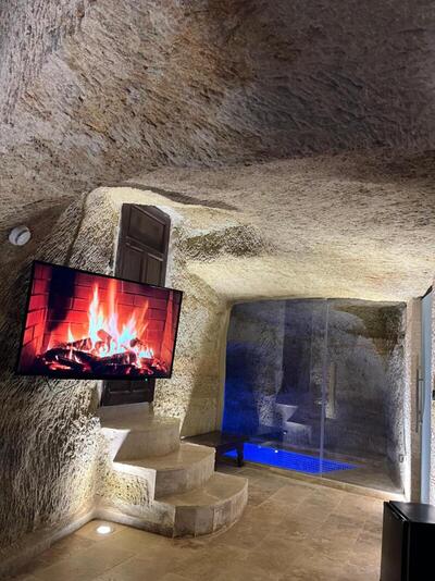 Chakra Special Caves - Suite With Private Pool