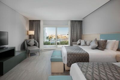 Cleopatra Sidi Heneish - Deluxe Room, Pool View
