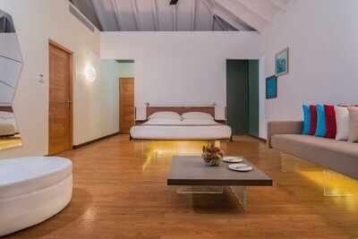 Cocoon Maldives - Lagoon Suite With Slide