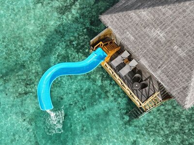 Cocoon Maldives - Lagoon Suite With Slide