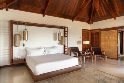 Constance Lemuria - Presidential Villa