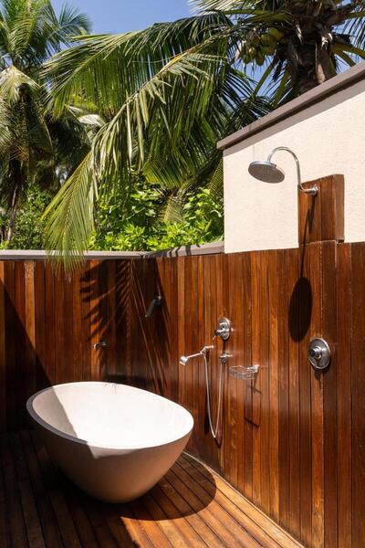 Constance Lemuria - Presidential Villa