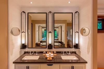 Constance Lemuria - Junior Suite